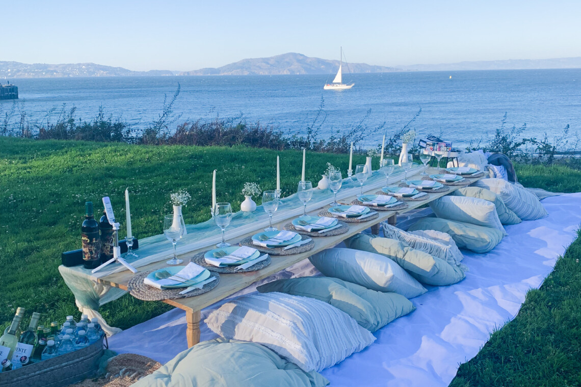 10 person luxury picnic with San Francisco Bay view.