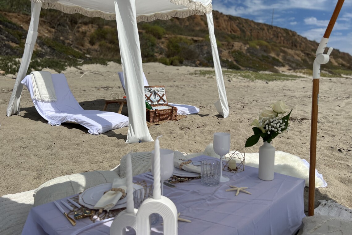 relaxing white boho picnic design at a LA beach
