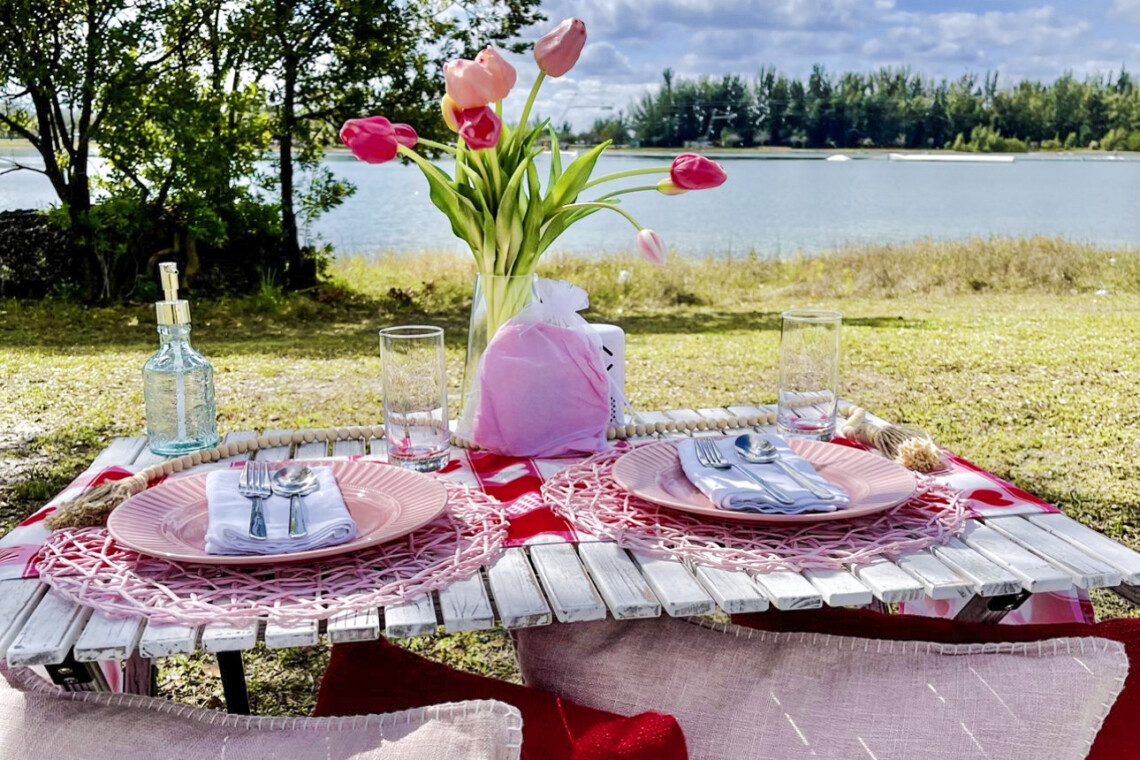 Valentines luxury picnic at a lake in Miami, FL
