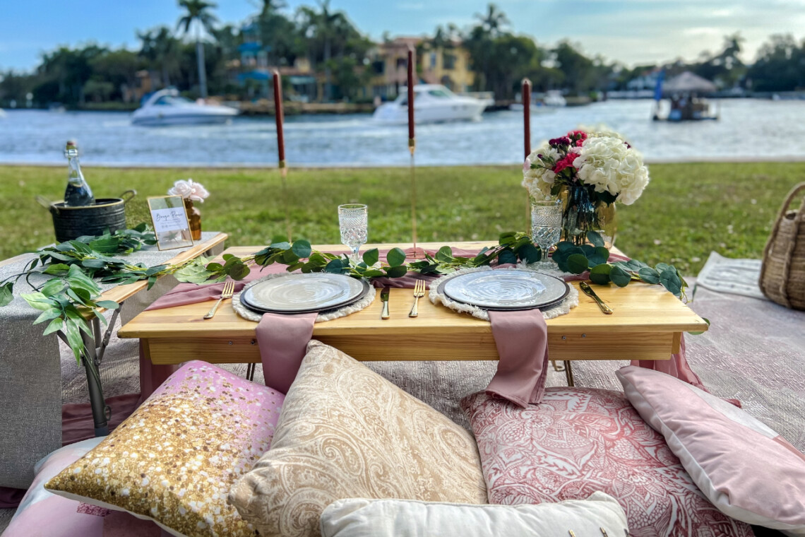 Fort Lauderdale picnic with a lake view
